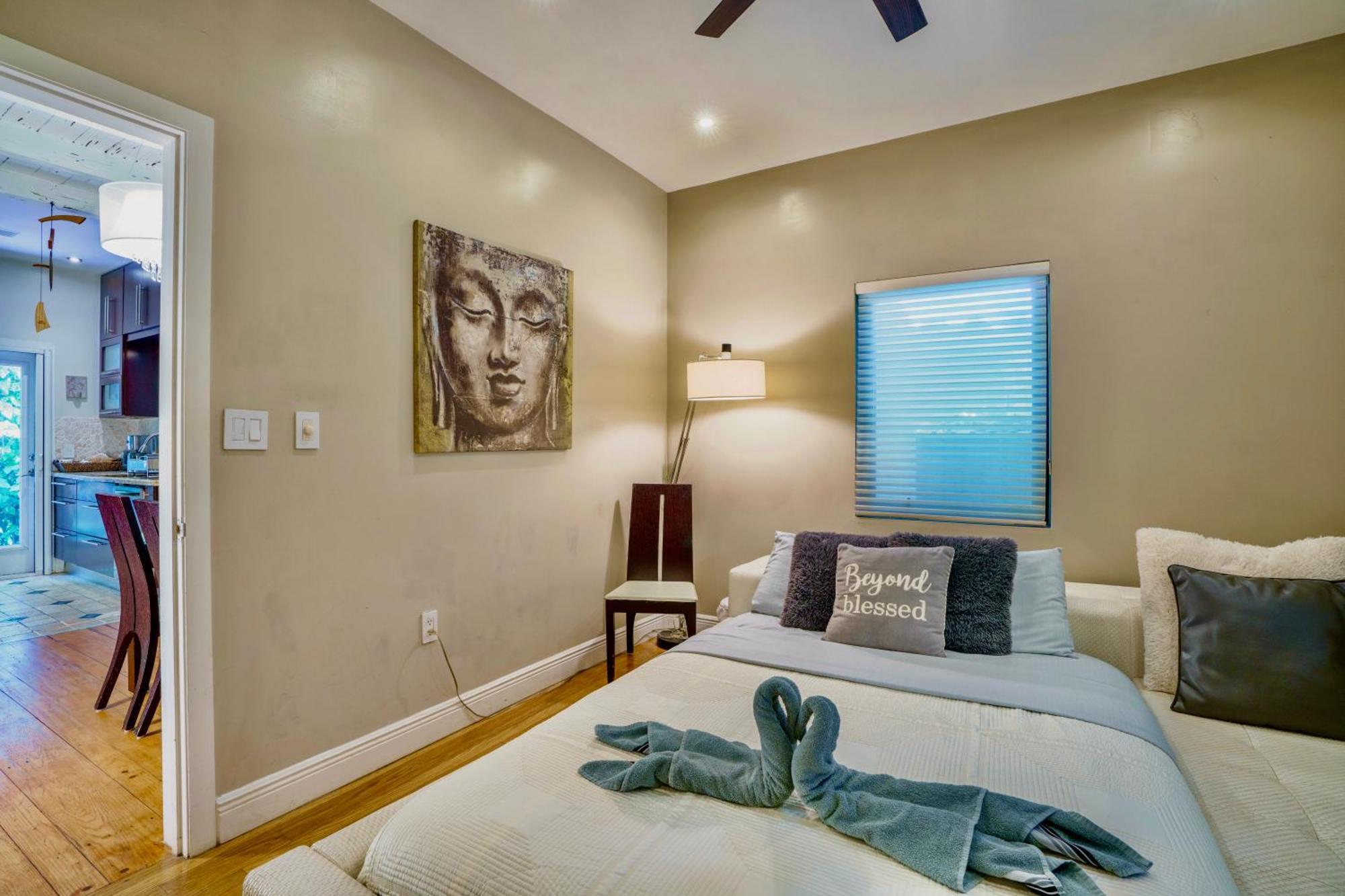 Entire Private Beautiful 2 Bedroom Plus Den House With Gated Front&Back Yard And Free Parking 10Min Drive To Miami Beach Ngoại thất bức ảnh