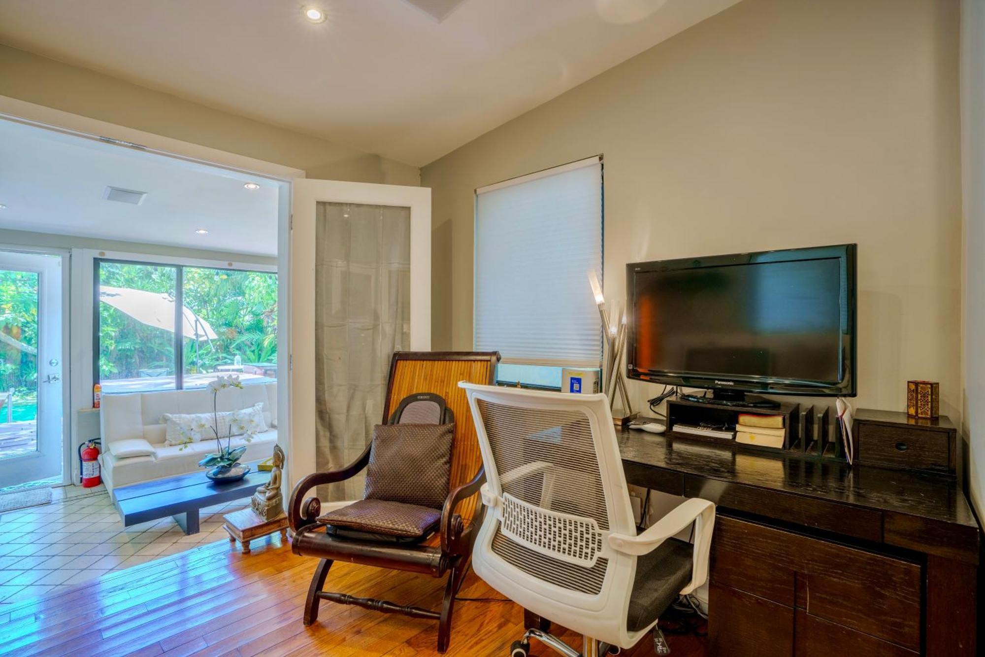 Entire Private Beautiful 2 Bedroom Plus Den House With Gated Front&Back Yard And Free Parking 10Min Drive To Miami Beach Ngoại thất bức ảnh